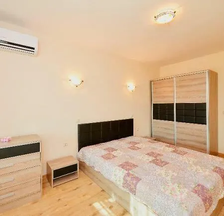 Релакс Апартамент Apartment Pomorie
